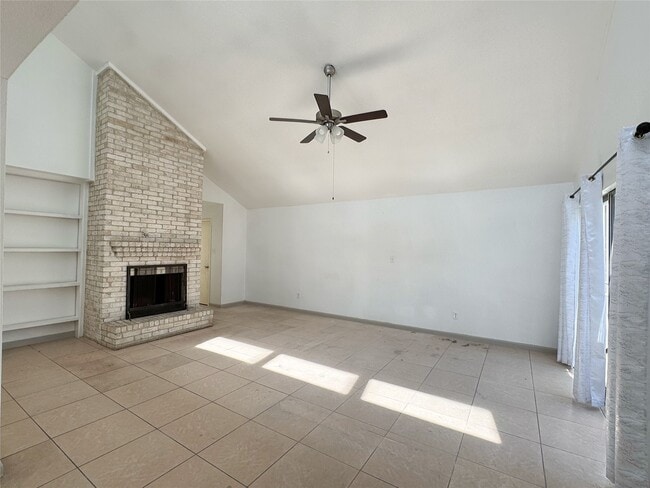 Foto del edificio - 4431 Yupon Ridge Dr