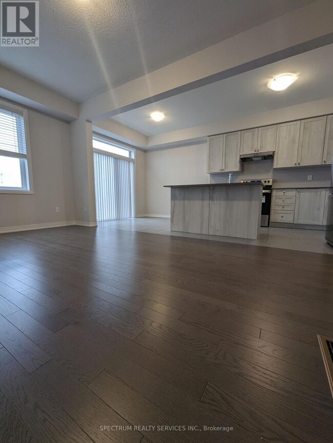 Building Photo - 68 Freedom Cres