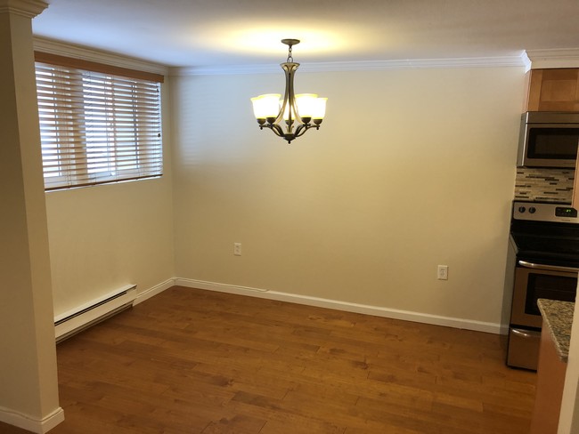 Building Photo - 41 Watertree Dr
