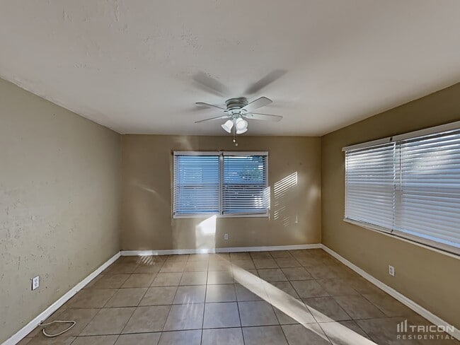 Building Photo - 5551 82nd Ave N