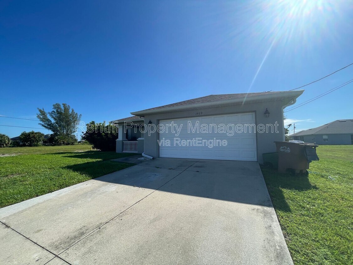 Photo - 1429 NE 5th Avenue