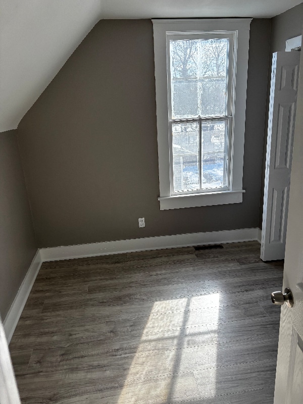 Building Photo - 712 N Blaine St