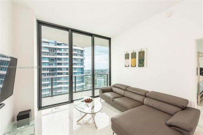 Foto del edificio - 1300 S Miami Ave