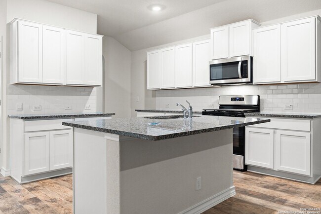 Foto del edificio - 4834 Paluxy Trl