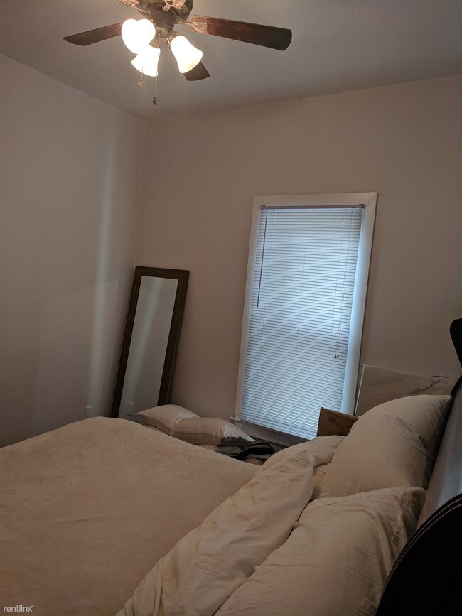 Foto del edificio - 142 Webster Ave