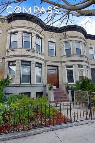 Building Photo - 212 Lefferts Ave