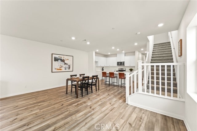 Building Photo - 4281 S Hermosa Paseo