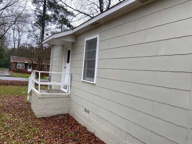 Foto del edificio - **UPCOMING**Nice 3 Bedroom / 1 Bathroom Home for Rent in Columbus, GA***