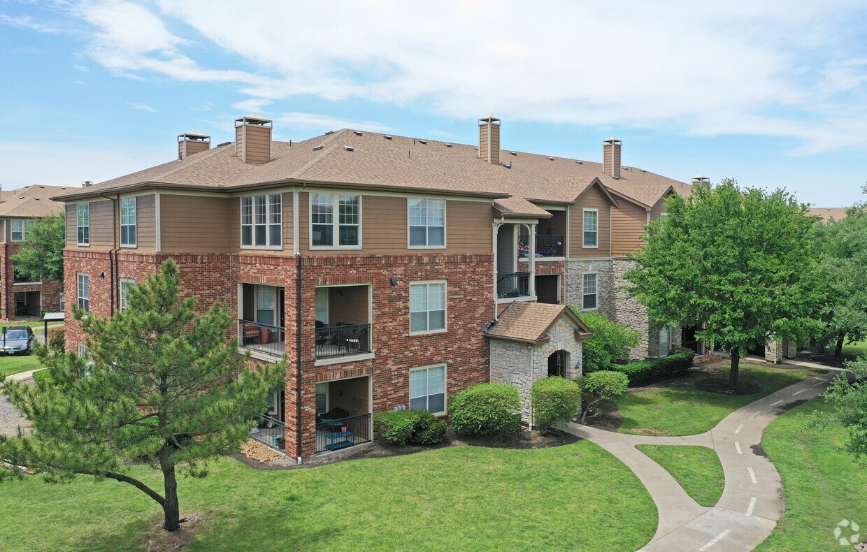 Settler's Gate Apartments in Allen, TX