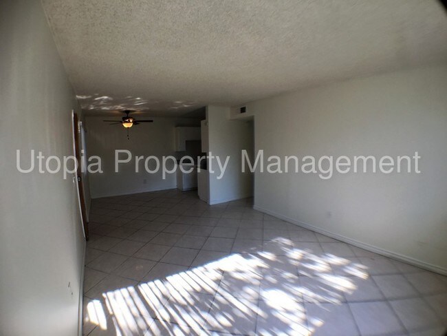 Building Photo - 3454 Del Sol Blvd