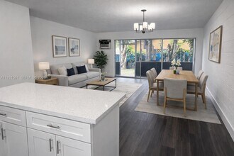 Building Photo - 638 NE 166th St