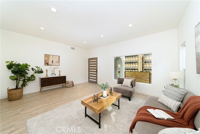 Foto del edificio - 5025 11th Ave