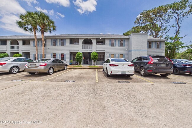 Foto del edificio - 1735 Harrison St