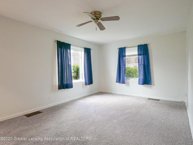 Foto del edificio - 2303 Devonshire Ave