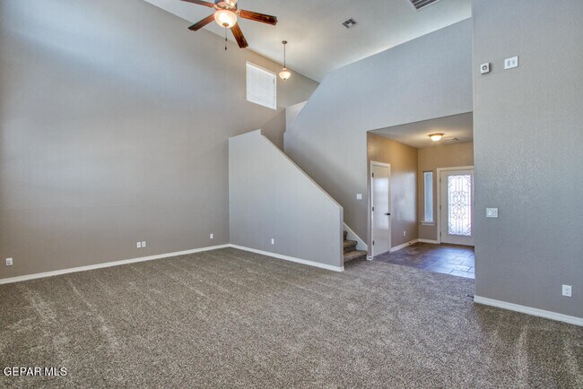 Building Photo - 221 S Stoneside Dr