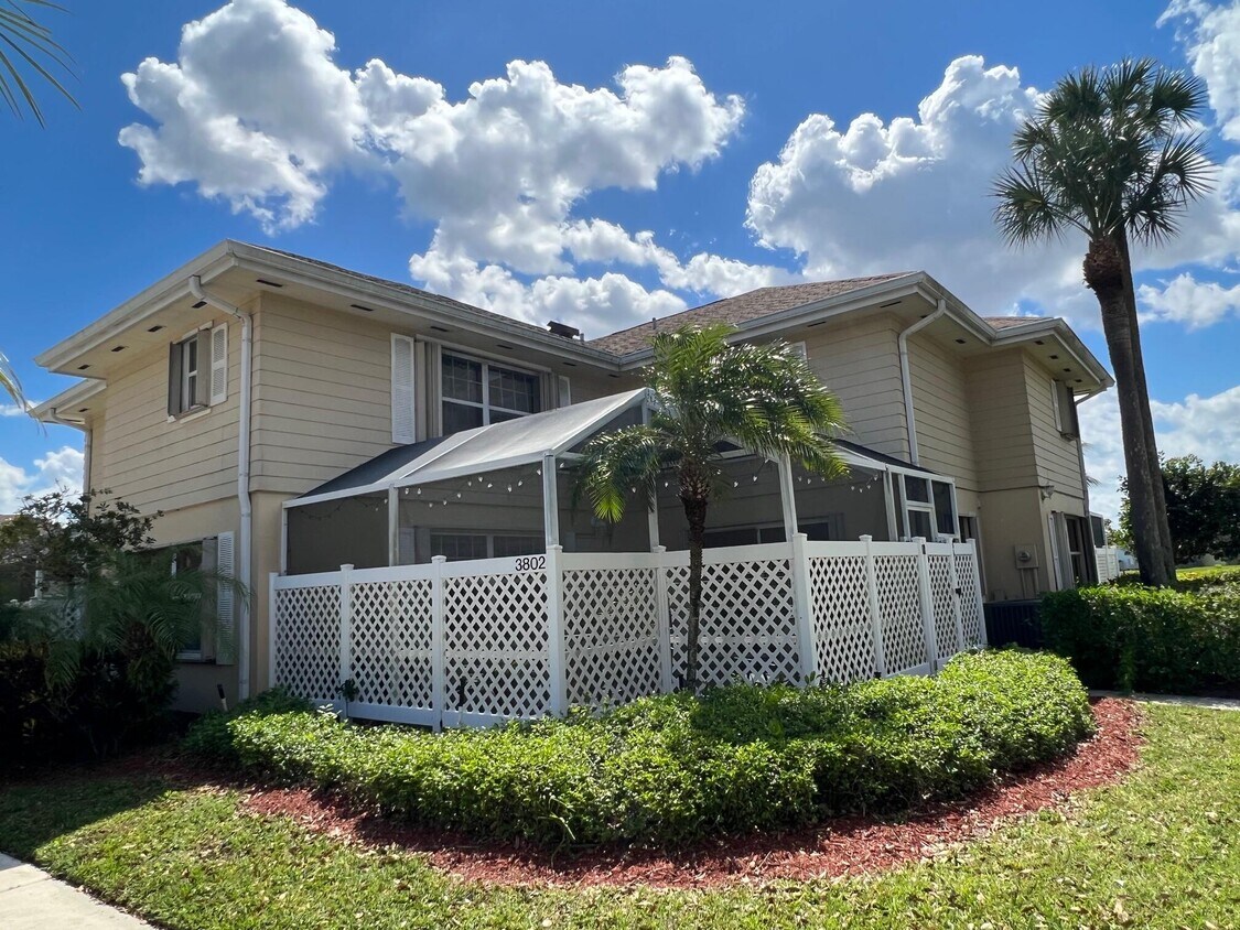 Foto principal - 3802 Medford Ct