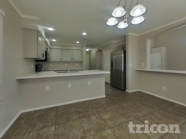Foto del edificio - 14725 W Lamoille Dr