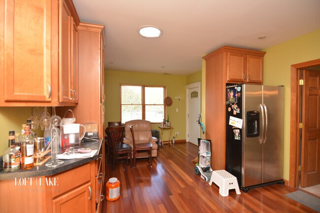 Foto del edificio - 5634 N Ridge Ave