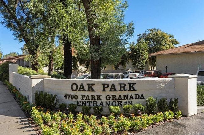 Building Photo - 4728 Park Granada
