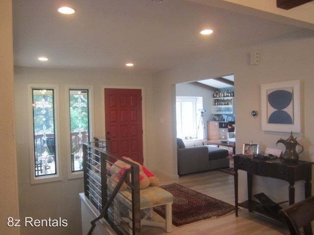 Foto del edificio - 3733 Wonderland Hill Ave