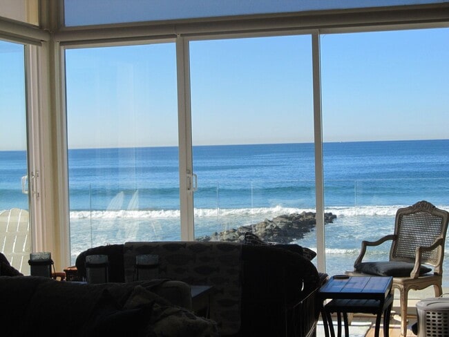 Building Photo - Ocean Front, Fabulous View, Vacation rental