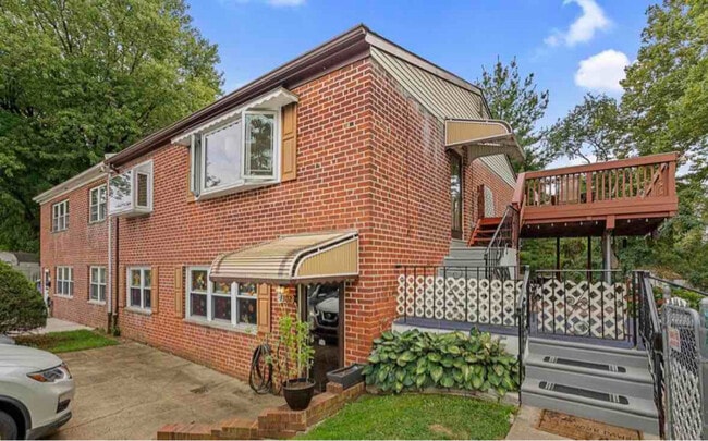 Photo - 3302 S Keswick Cir Apartment