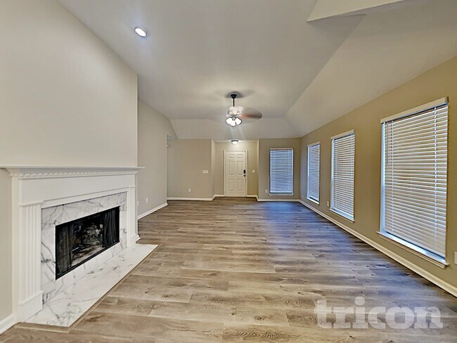 Foto del edificio - 316 Pine Ridge Ln