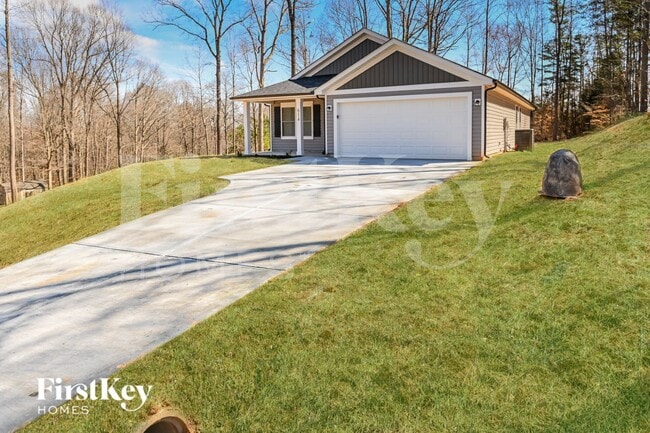 Building Photo - 614 Forest Ridge Rd