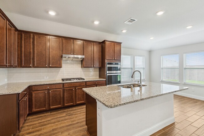 Building Photo - 223 Headwater Dr