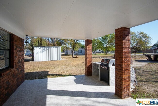 Foto del edificio - 4206 Tahuaya Dr