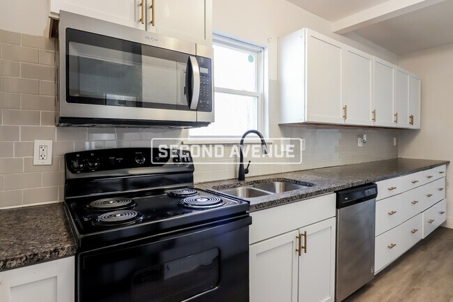 Building Photo - 5400 Olive ST