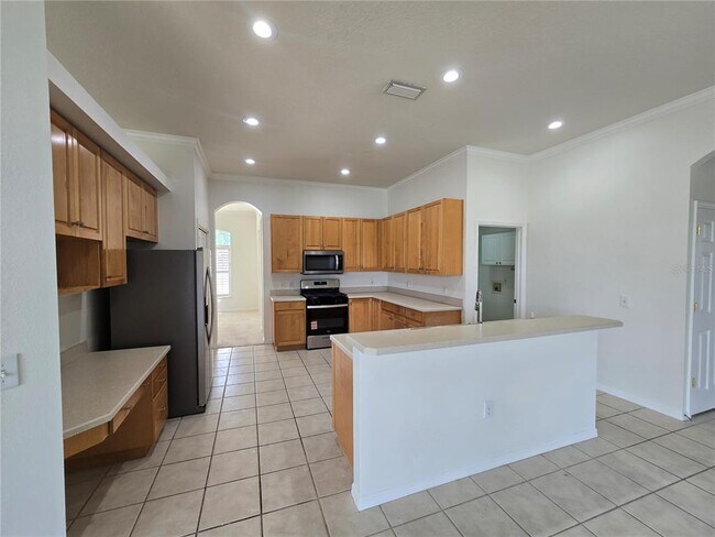 Building Photo - 15305 Palomapark Ln