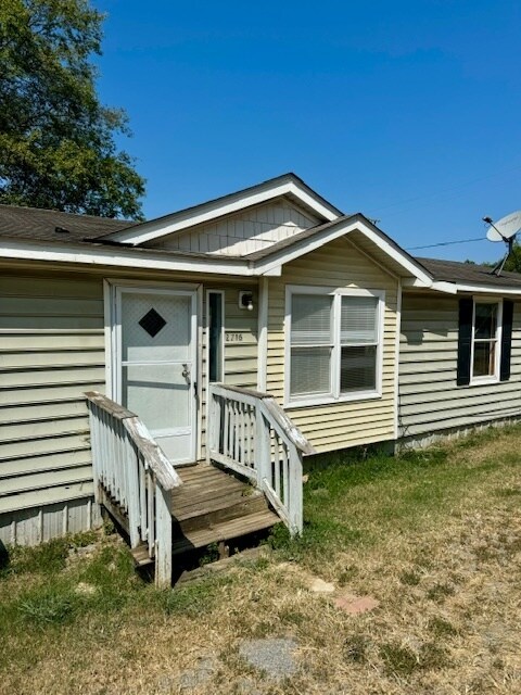 Foto del edificio - 2716 Bullock Ave