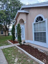 Building Photo - 126 Deer Song Dr
