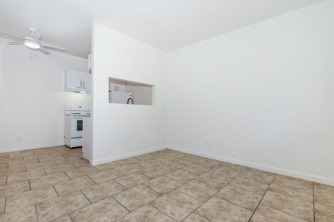 Interior Photo - Juniper Canyon *Newly Remodeled Units*
