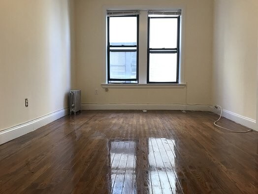 Primary Photo - 680 St Nicholas Ave