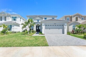 Building Photo - 14458 Spruce Pne Dr