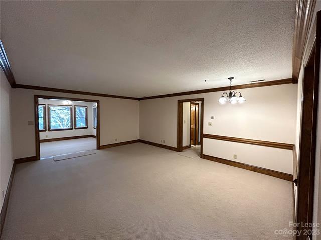 Foto del edificio - 4015 Cranford Dr