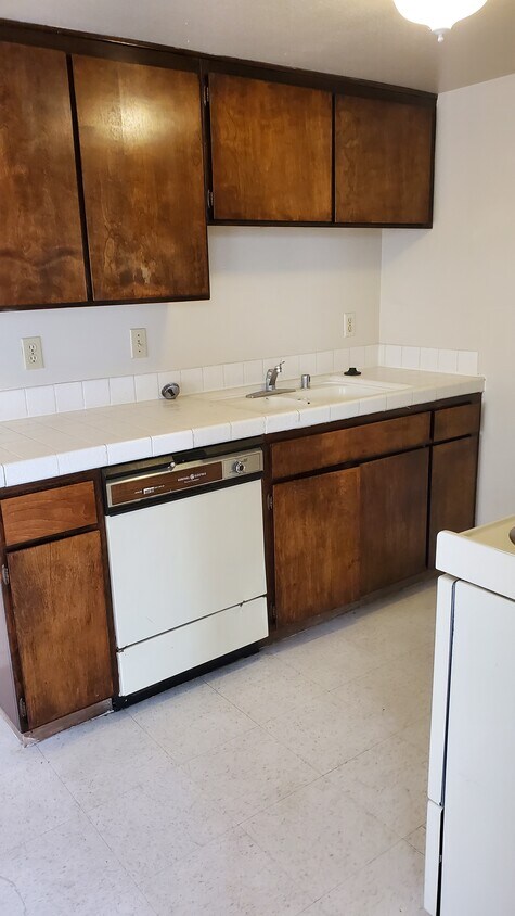 Primary Photo - 3104 Denver Ave