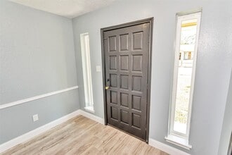 Building Photo - 16223 Brinkwood Dr