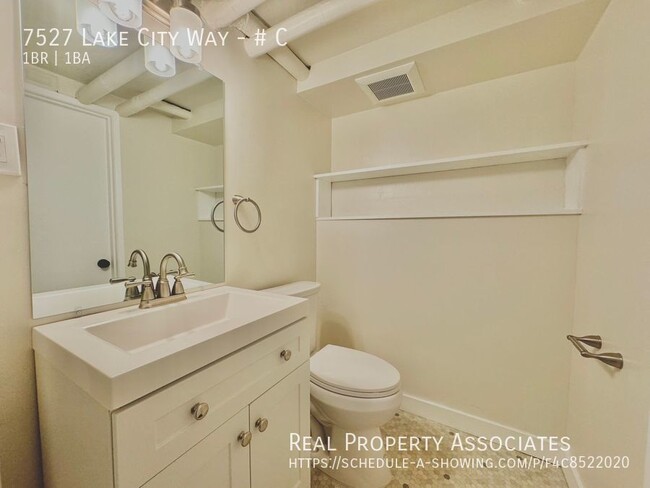 Building Photo - Newly Remodeled | Bright and Airy 1 Bedroo...
