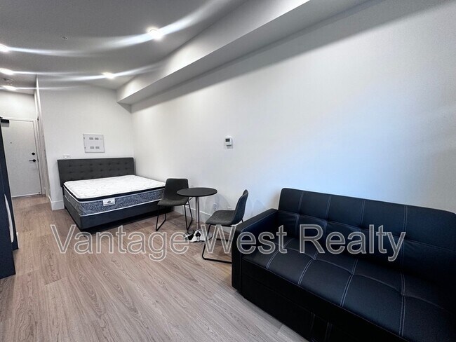 Photo du bâtiment - 720-720 K. L. O. Rd
