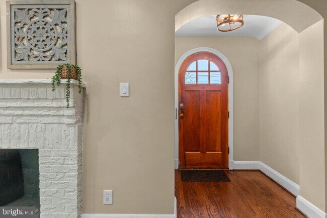 Foto del edificio - 3027 Lavender Ave