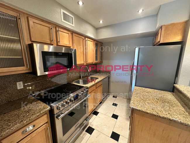 Photo - 4410 N Longview Ave Apartment