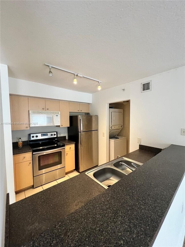 Building Photo - 4171 San Marino Blvd