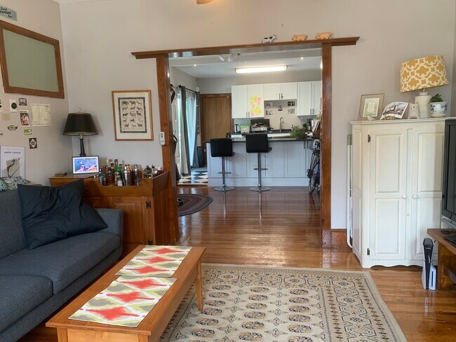 Building Photo - 83 Litchfield St