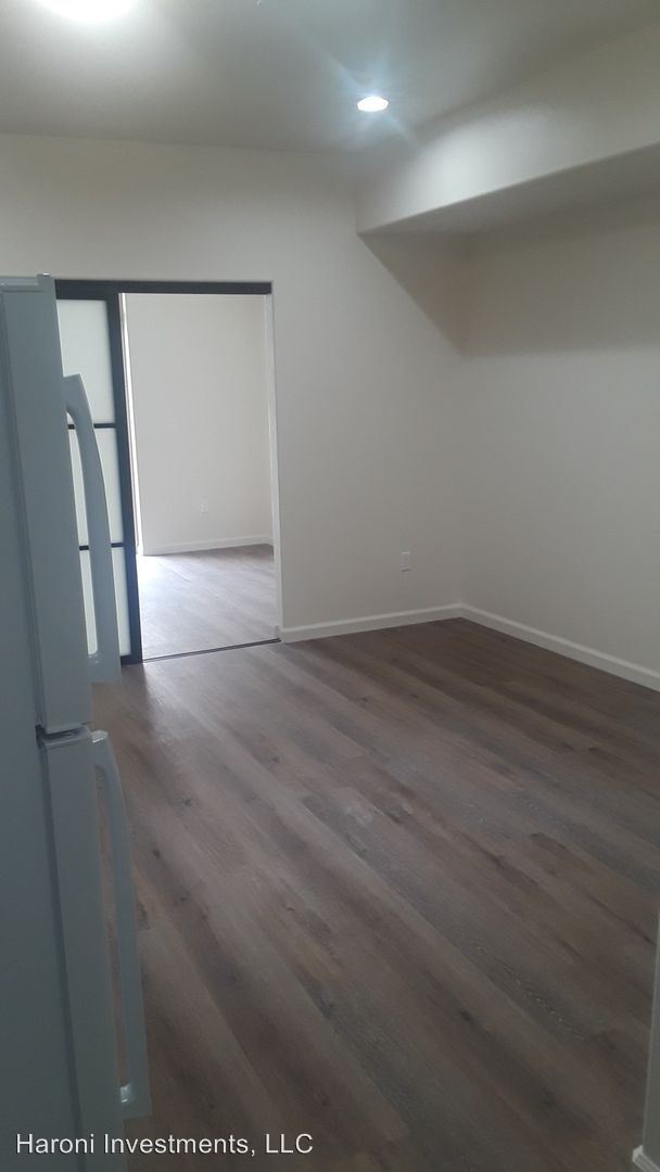 6109 Crenshaw Blvd, Los Angeles, CA 90043 Room for Rent in Los