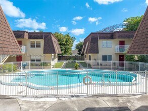 Building Photo - 4524 SW 54th St