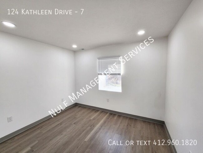 Building Photo - 124 Kathleen Dr