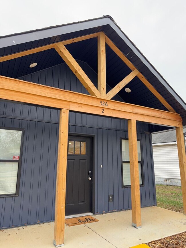 Foto del edificio - 526 Gadsden Rd NW